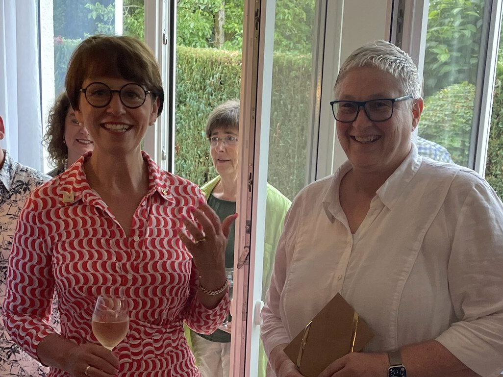 v. l. n. r. Nathalie Müller, Ingrid Hinz