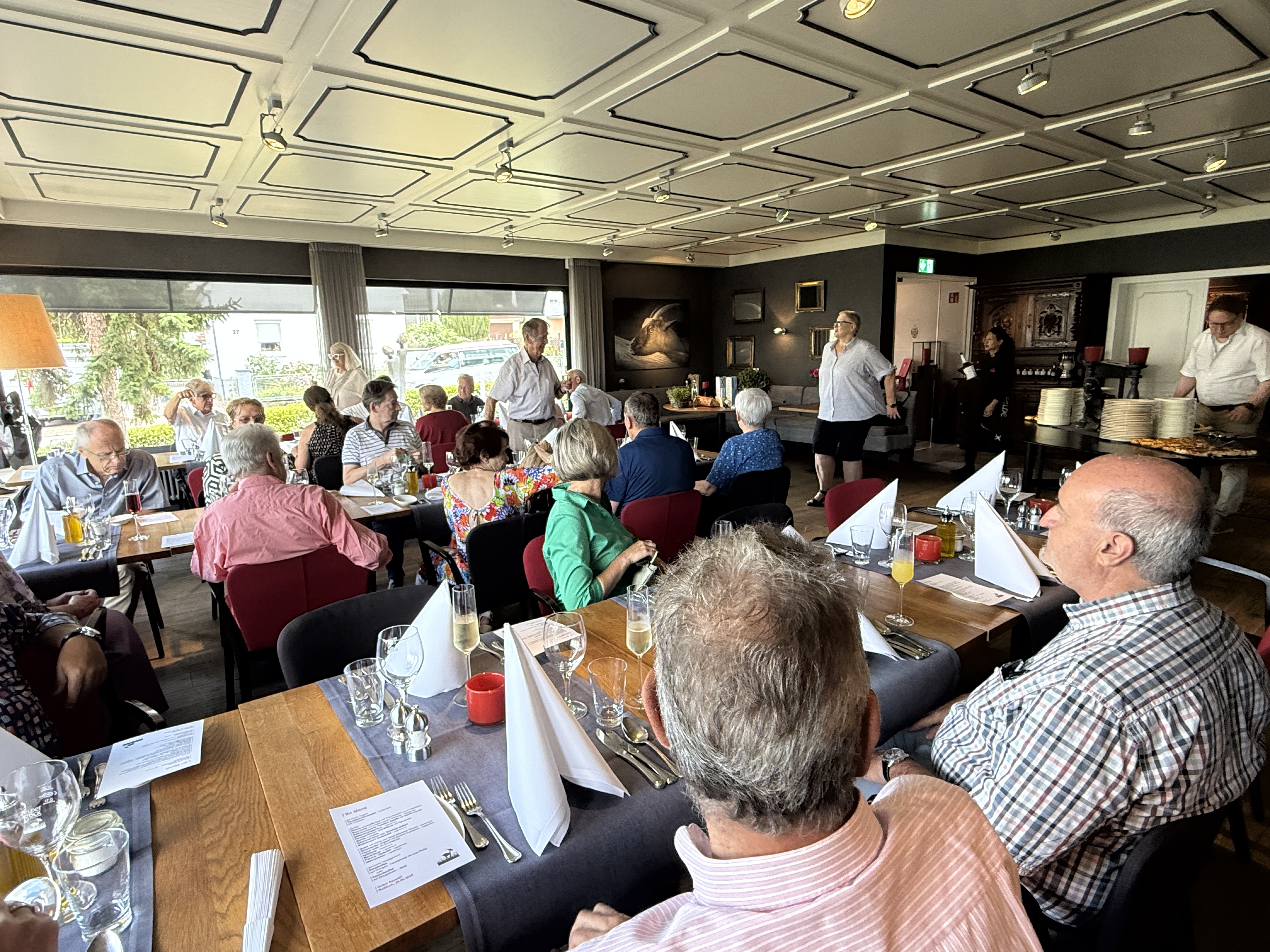 Ingrid Hinz hält ihre Abschlußrede